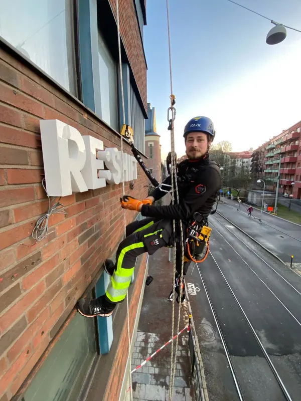 Rope Access montage på fasad