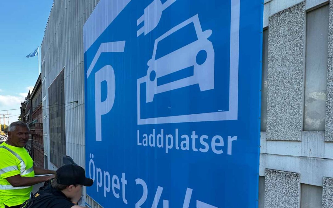 Banderollmontage för Apcoa